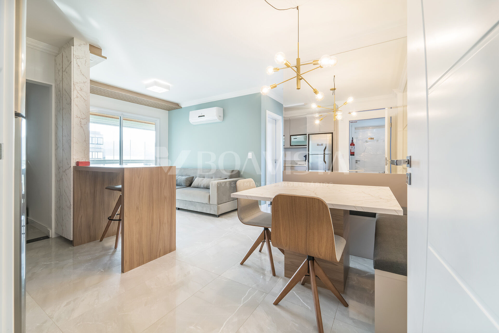 Apartamento mobiliado próximo ao mar e mobiliado à venda em Bombinhas 2