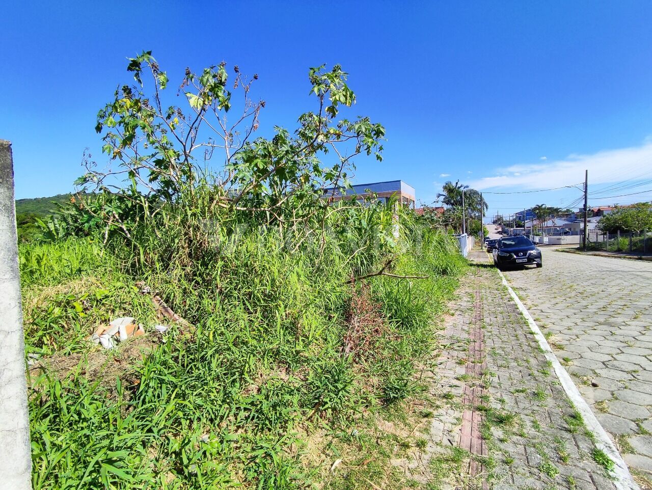 Terreno com ótima localização à venda em Bombinhas 3