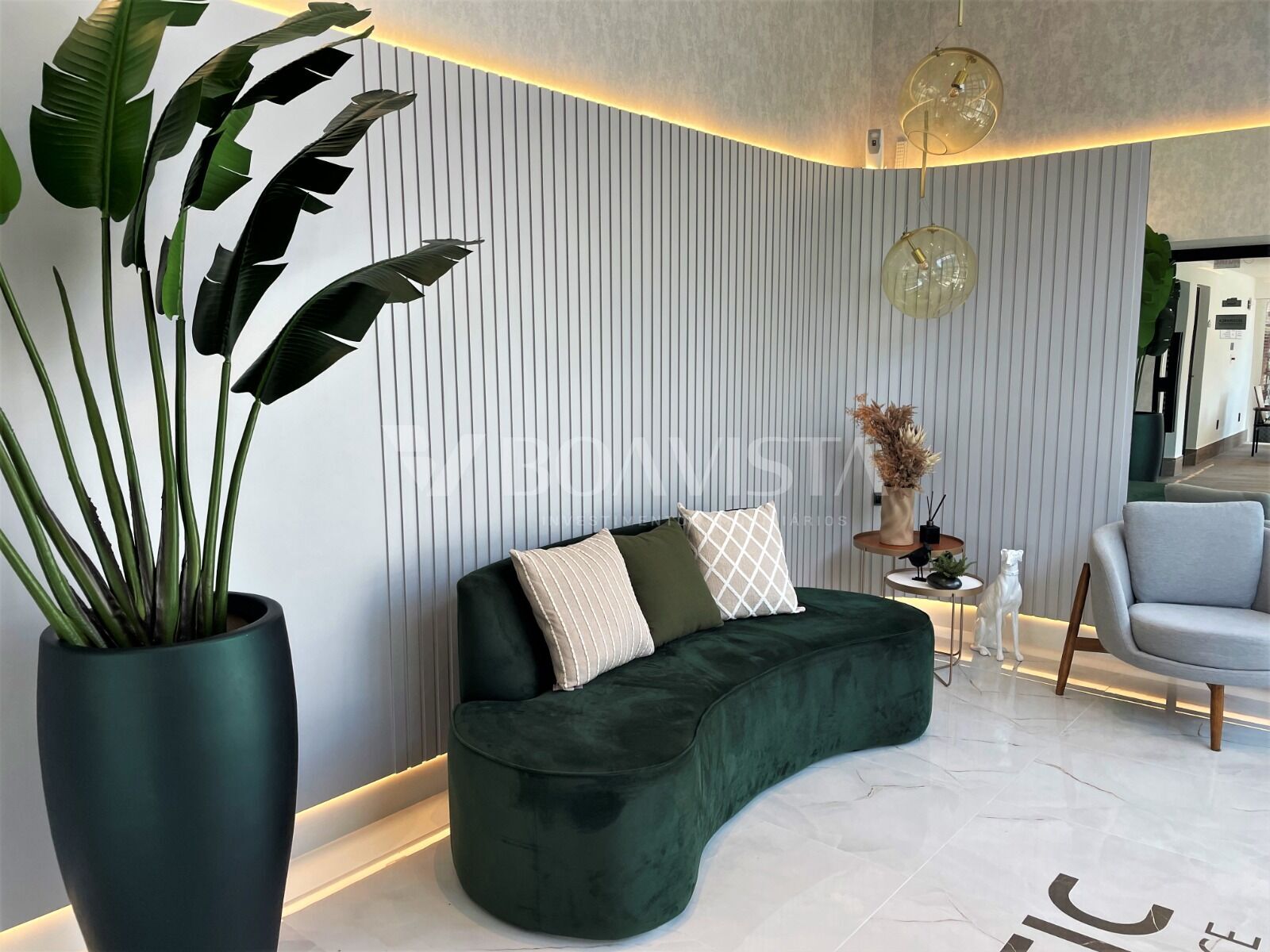 Apartamento Alto Padrão , lazer com piscina 2 quartos em Bombinhas 3