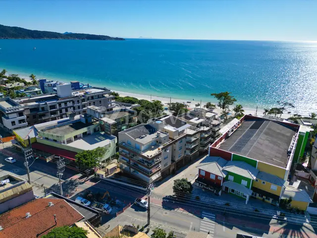 COBERTURA 4 DORMITÓRIOS COM VISTA PARA O MAR À VENDA EM BOMBINHAS