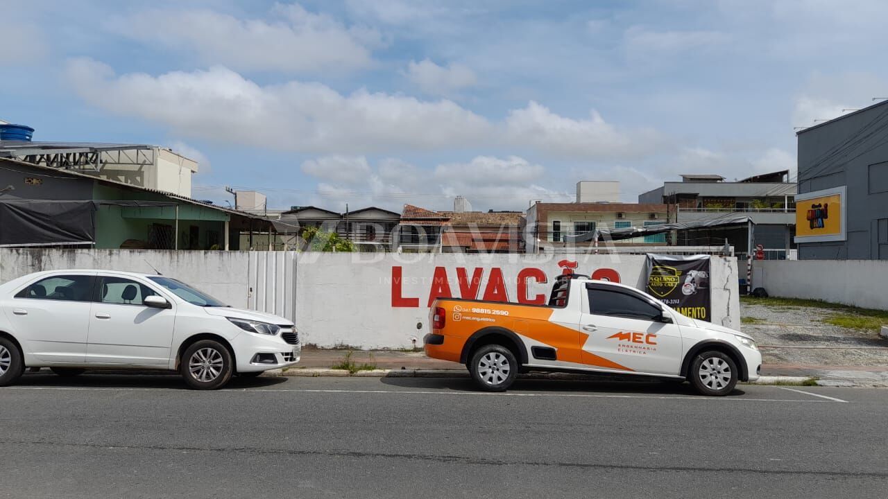TERRENO COM ÓTIMA LOCALIZAÇÃO À VENDA EM BALNEÁRIO CAMBORIÚ 3