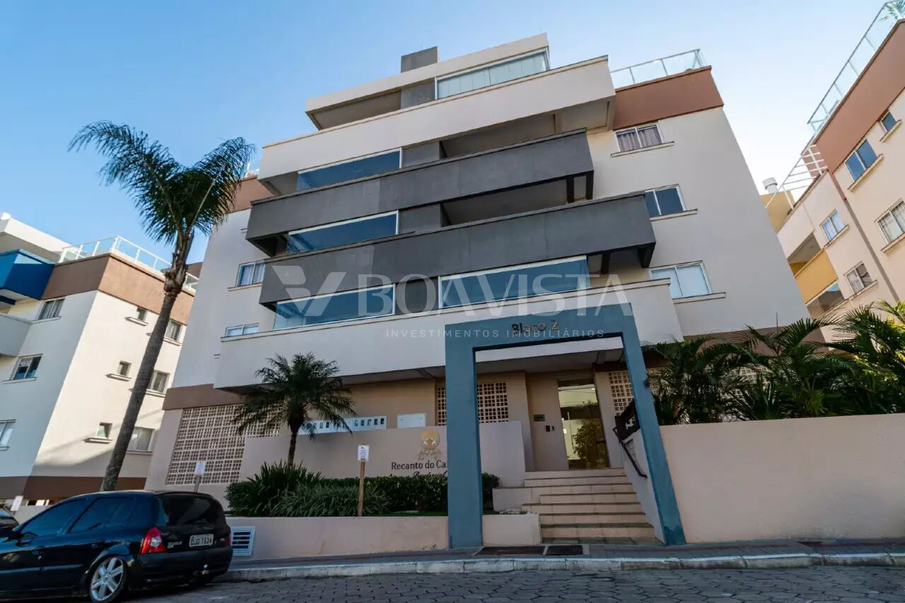 Cobertura com piscina privativa à venda em Bombinhas 2