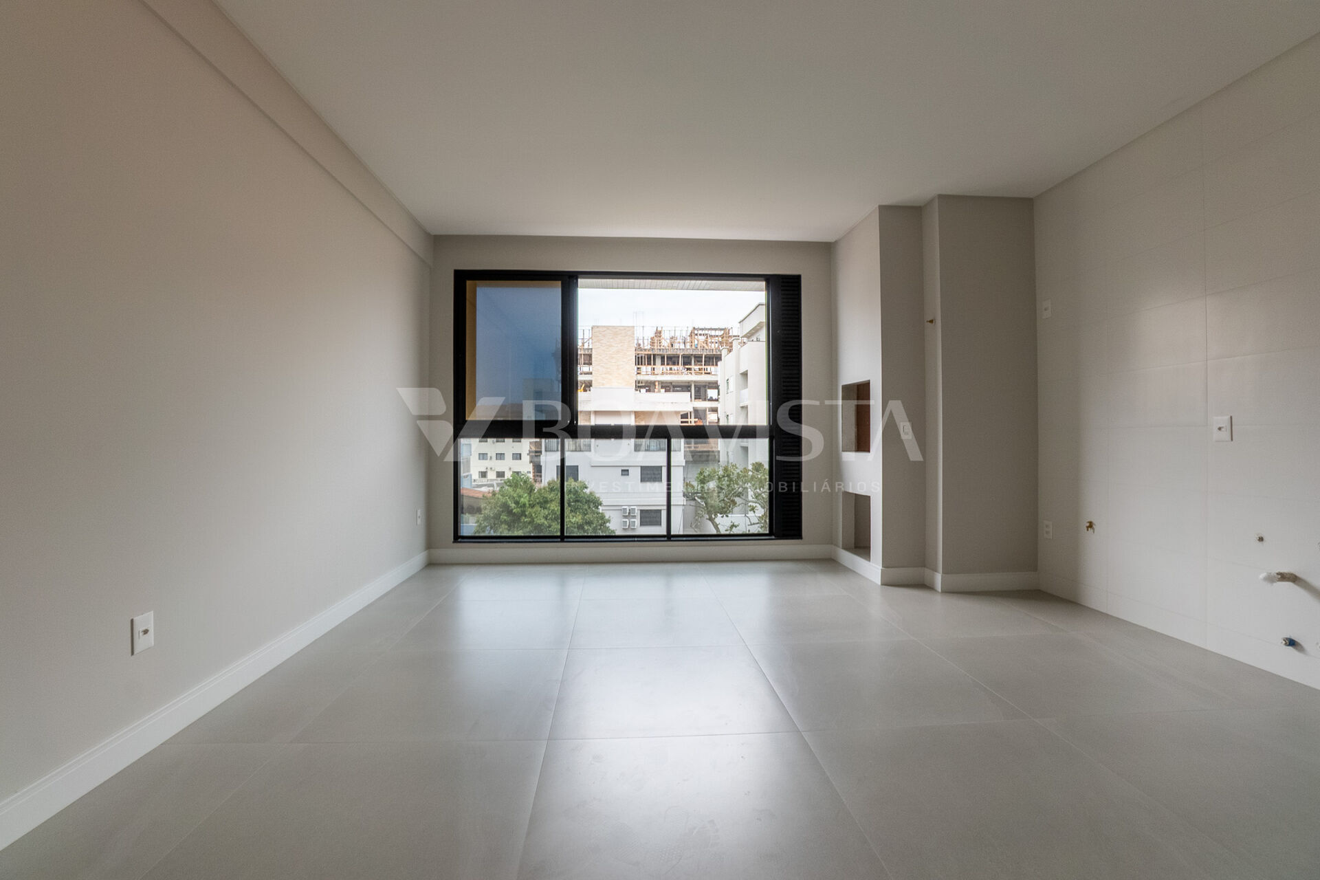 Apartamento Alto Padrão 3 Suítes Vista Mar em Bombas Bombinhas 2