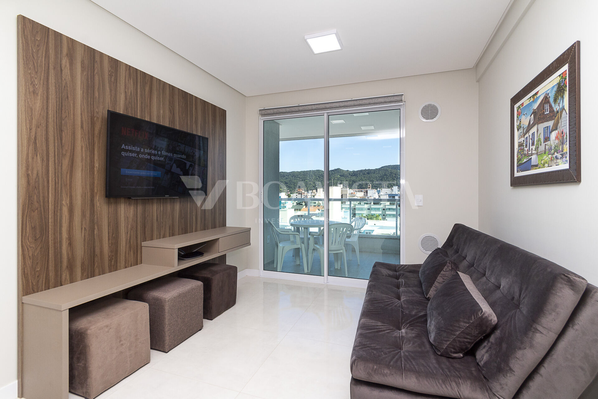 Apartamento à venda, 2 quartos, 1 suíte, 2 vagas em Bombas - Bombinhas/SC 2