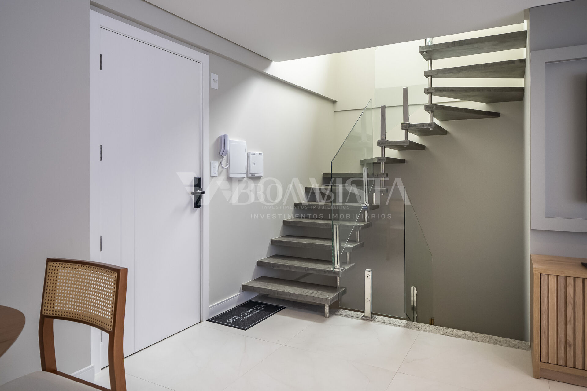 Apartamento Alto Padrão  na Praia de Bombas. 2