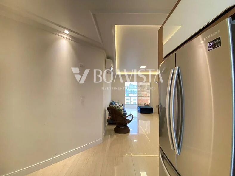 Apartamento à Venda com 3 Quartos com Vista para o Mar em Bombinhas 3