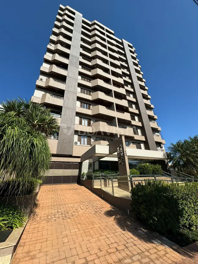 Apartamento de alto padrão localizado no Residencial Ilha da Madeira, em Arapongas.