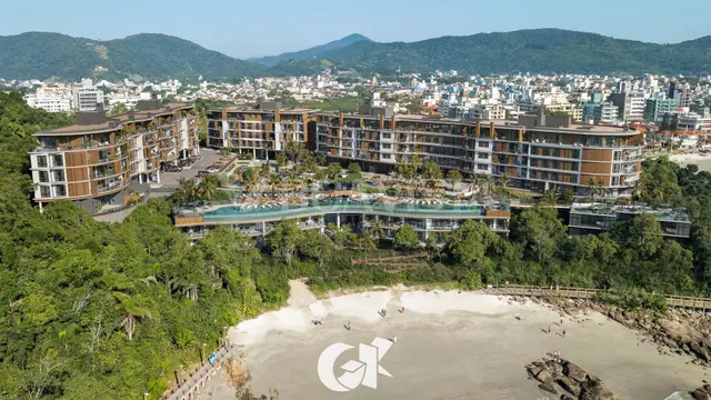 Apartamentos Exclusivos Frente a Praia do Ribeiro - Porto Ribeiro Village