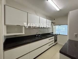 Apartamento 3 suítes frente mar à venda em Bombinhas 4