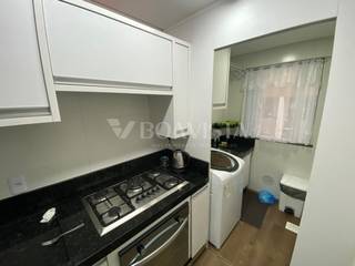 Apartamento mobíliado localizado na praia de Bombas. 10