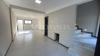 Sobrado à venda, 2 quartos, 2 suítes, 1 vaga, Bombas - Bombinhas/SC 10