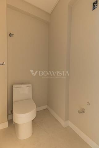Apartamento Alto Padrão com Piscina - 2 suítes em Bombas - Bombinhas/SC 4