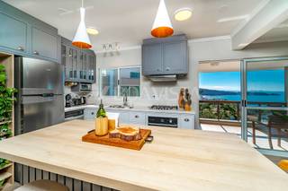 Mansão com Vista Panorâmica, 5 Suítes e Amenities Premium em Bombinhas 10