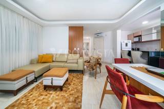 Apartamento à Venda com 2 Quartos (1 suíte) em Bombas, Bombinhas 6