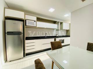 Lindo apartamento mobiliado e decorado a 300 metros da Praia de Bombas. 8