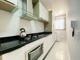 Lindo apartamento mobiliado e decorado a 300 metros da Praia de Bombas. 9
