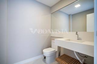 Apartamento Alto Padrão  na Praia de Bombas. 4