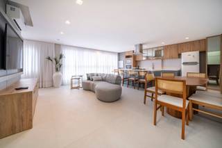 Apartamento Alto Padrão  na Praia de Bombas. 6