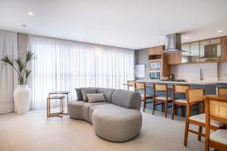Apartamento Alto Padrão  na Praia de Bombas. 7
