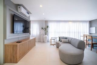 Apartamento Alto Padrão  na Praia de Bombas. 8